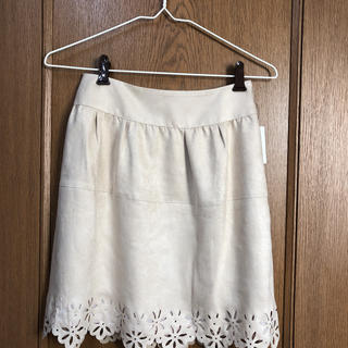 インディヴィ(INDIVI)の新品✨INDIVI スカート(ひざ丈スカート)