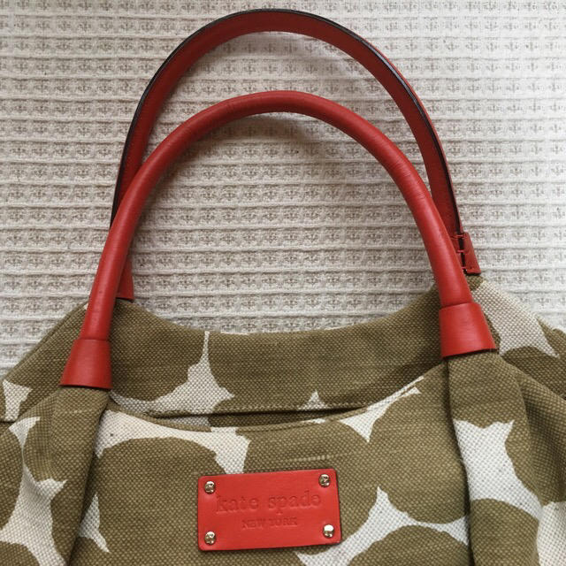 kate spade new york(ケイトスペードニューヨーク)のふくみかん 様専用 キッズ/ベビー/マタニティのマタニティ(マザーズバッグ)の商品写真