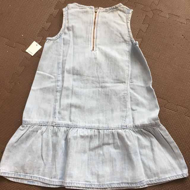 babyGAP(ベビーギャップ)のbabygap☆新品☆105☆デニムワンピース キッズ/ベビー/マタニティのキッズ服女の子用(90cm~)(ワンピース)の商品写真