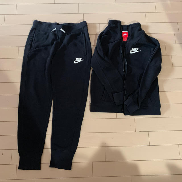 NIKE(ナイキ)のNIKE スウェット上下セット 150〜160㎝ キッズ/ベビー/マタニティのキッズ服男の子用(90cm~)(その他)の商品写真