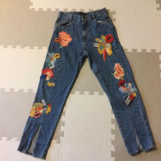 ザラ(ZARA)のザラ ZARA＊ 花柄刺繍 デニム&グレイルニット(デニム/ジーンズ)