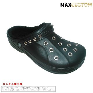 クロックス(crocs)のクロックス crocs パンク カスタム 黒 ボア付 サイズ22～27cm 新品(サンダル)