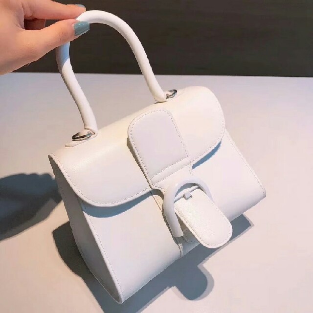 DELVAUX ブリヨンミニ  レディースのバッグ(ハンドバッグ)の商品写真