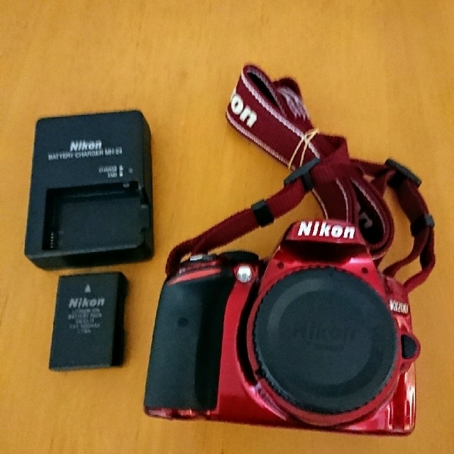 Nikon(ニコン)の【超美品】ニコン D3200 ボディ スマホ/家電/カメラのカメラ(デジタル一眼)の商品写真