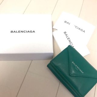 BALENCIAGA(折り財布 ・ グリーン・カーキ/緑色系)のフリマ BALENCIAGA(折り財布 ・ グリーン・カーキ/緑色系)のフリマ