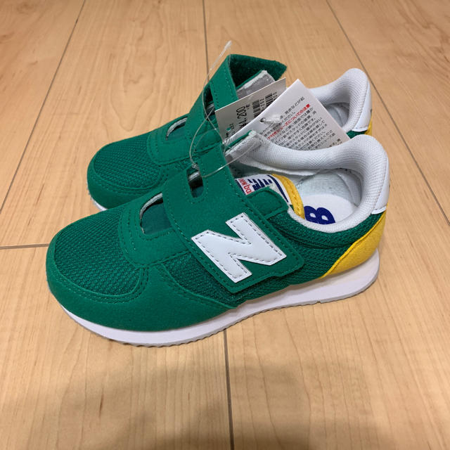 New Balance(ニューバランス)のニューバランス 17cm キッズ/ベビー/マタニティのキッズ靴/シューズ(15cm~)(スニーカー)の商品写真