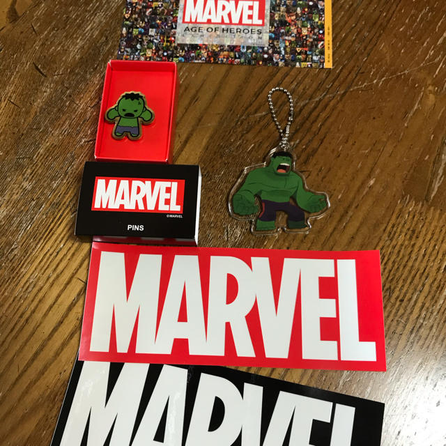 MARVEL(マーベル)のマーベル展  ピンズ  ハルク   ＋おまけ エンタメ/ホビーのアニメグッズ(バッジ/ピンバッジ)の商品写真