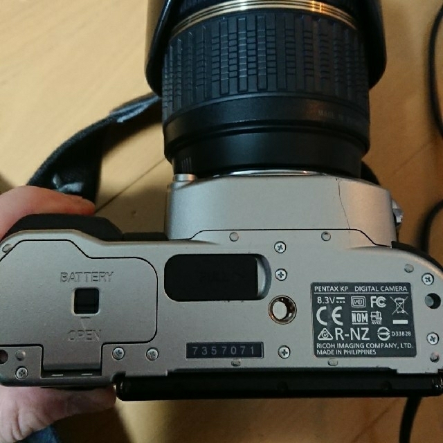 PENTAX(ペンタックス)のpentax kp　タムロンf2.8通し スマホ/家電/カメラのカメラ(デジタル一眼)の商品写真