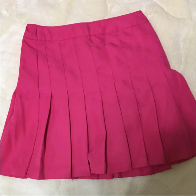 SPINNS(スピンズ)の新品未使用 プリーツスカート ピンク レディースのスカート(ミニスカート)の商品写真