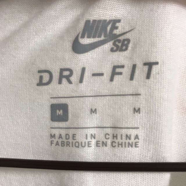 NIKE(ナイキ)のNIKE Tシャツ レディースのトップス(Tシャツ(半袖/袖なし))の商品写真