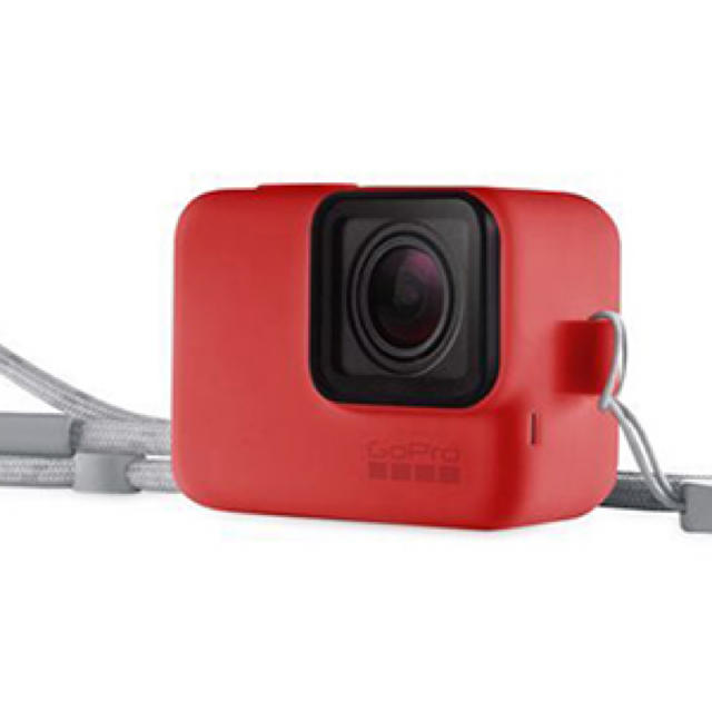 GoPro(ゴープロ)のスリーブ＋ランヤード（レッド） GoPro純正 【新品・未開封品】 スマホ/家電/カメラのカメラ(その他)の商品写真