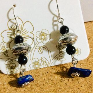 宇宙の色ピアス ハンドメイド ラピスラズリ 天然石(ピアス)