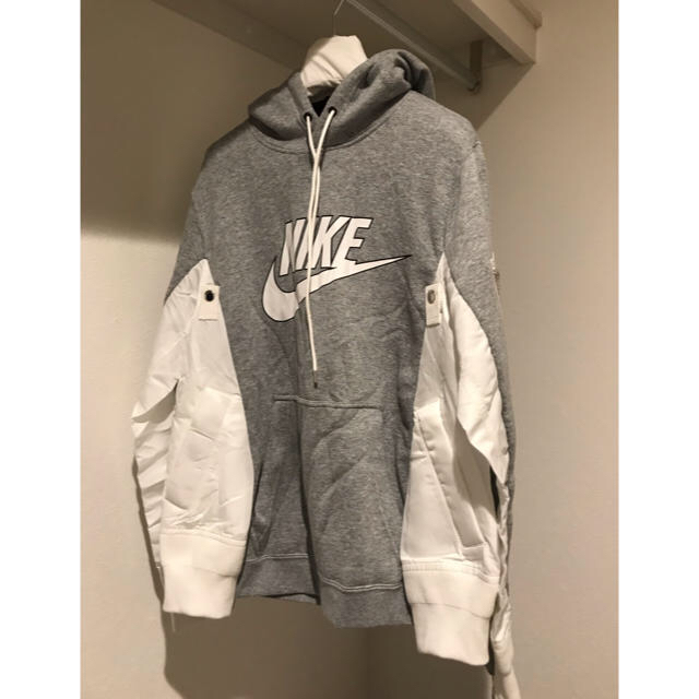 トップスNike sacai men’s hoodie grey off white