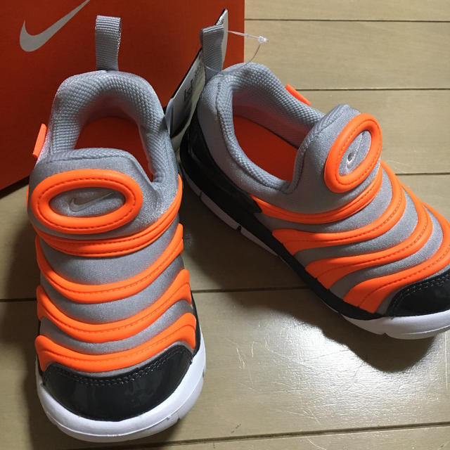 NIKE(ナイキ)のあき太様専用 キッズ/ベビー/マタニティのキッズ靴/シューズ(15cm~)(スニーカー)の商品写真