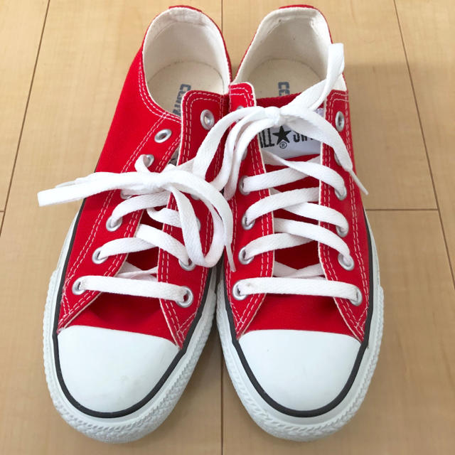 CONVERSE(コンバース)のコンバース ローカット レッド(赤) 24.5 レディースの靴/シューズ(スニーカー)の商品写真