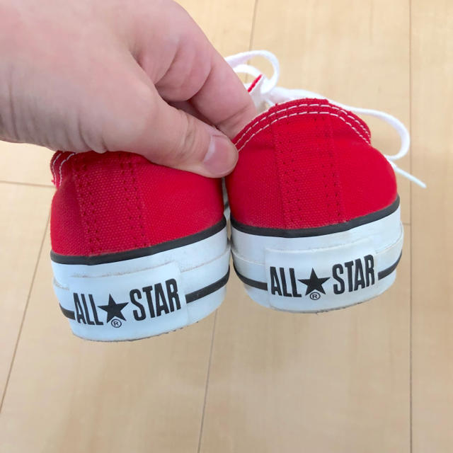 CONVERSE(コンバース)のコンバース ローカット レッド(赤) 24.5 レディースの靴/シューズ(スニーカー)の商品写真