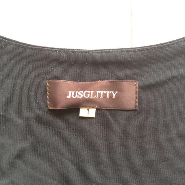 JUSGLITTY(ジャスグリッティー)のジャスグリッティ 黒ワンピ 1 ＋ 白スカート レディースのワンピース(ひざ丈ワンピース)の商品写真