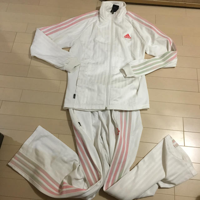 adidas(アディダス)のアディダス ジャージ 上 下 レディースのトップス(トレーナー/スウェット)の商品写真