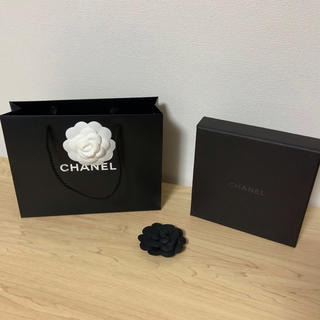 CHANEL - 完全非売品 CHANEL カメリアブローチ 箱セット 入手困難の通販｜ラクマ