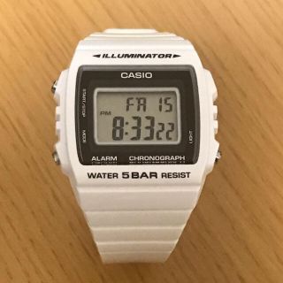 カシオ(CASIO)のCASIO 腕時計 デジタル 白(腕時計(デジタル))