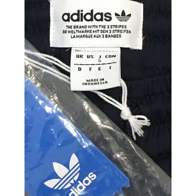 adidas(アディダス)のadidas セイラートラックパンツ  ✳︎新品未使用✳︎ レディースのパンツ(カジュアルパンツ)の商品写真