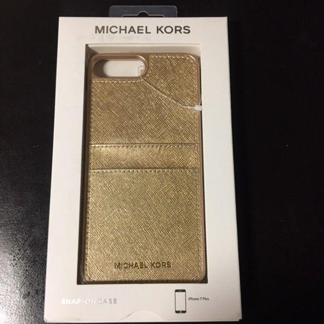 Michael Kors(マイケルコース)のMichael Kor ロゴ カード収納 レザー iPhone 7/8plus スマホ/家電/カメラのスマホアクセサリー(iPhoneケース)の商品写真
