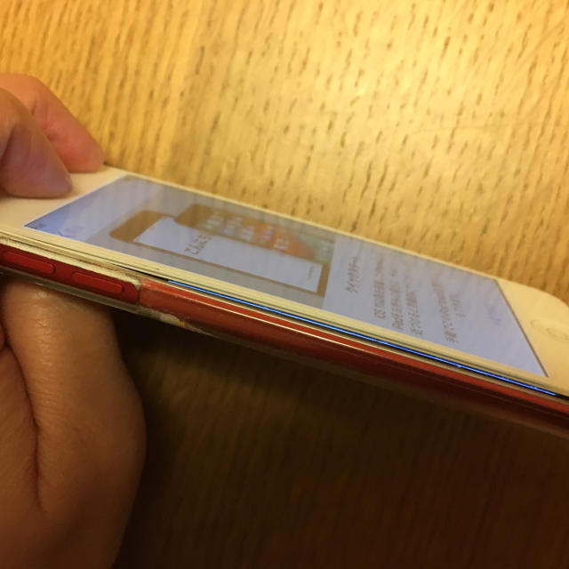 iPod touch(アイポッドタッチ)のiPod touch 第6世代 32GB red ジャンク品 スマホ/家電/カメラのオーディオ機器(ポータブルプレーヤー)の商品写真