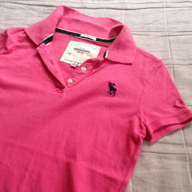 Abercrombie&Fitch(アバクロンビーアンドフィッチ)の♡アバクロ ピンク ポロシャツ♡ レディースのトップス(ポロシャツ)の商品写真