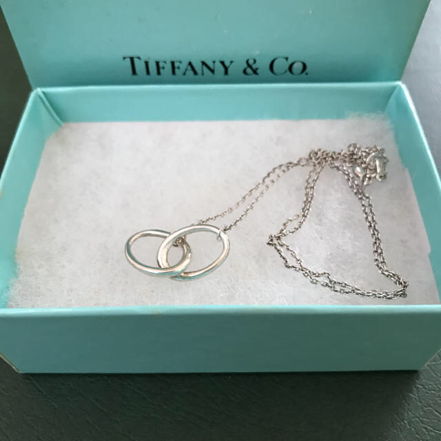 Tiffany & Co.(ティファニー)のTiffany ダブルループ ネックレス  レディースのアクセサリー(ネックレス)の商品写真