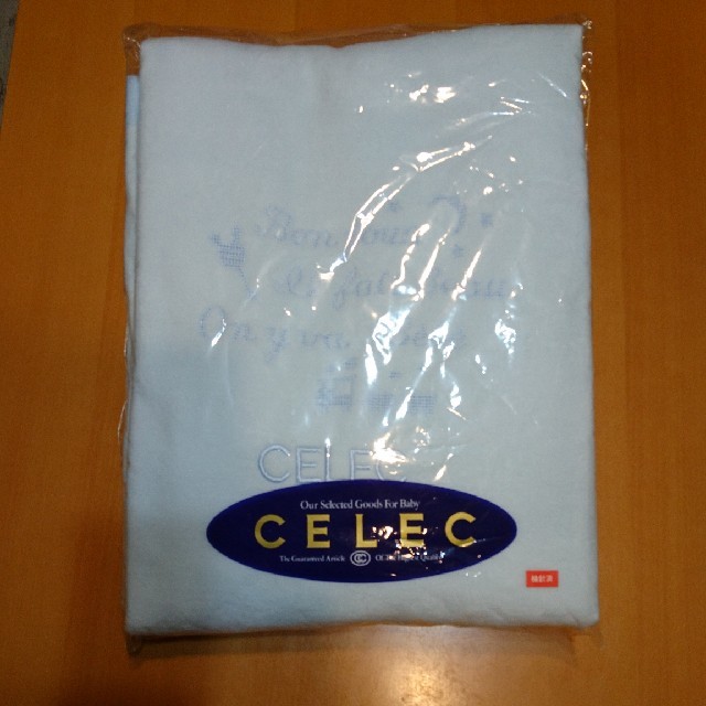 CELEC(セレク)のCELEC フーセンウサギ 綿毛布 キッズ/ベビー/マタニティの寝具/家具(毛布)の商品写真