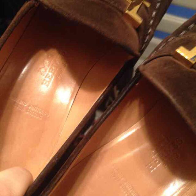 Hermes(エルメス)のエルメス ゴールドHロゴローファー レディースの靴/シューズ(ローファー/革靴)の商品写真