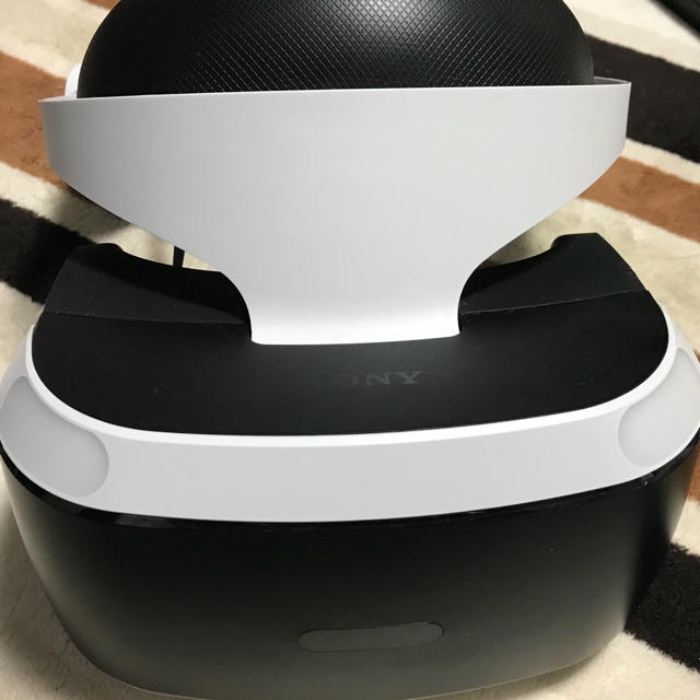 PlayStation VR(プレイステーションヴィーアール)のPlayStation VR カメラ付き 旧型 エンタメ/ホビーのゲームソフト/ゲーム機本体(家庭用ゲーム機本体)の商品写真