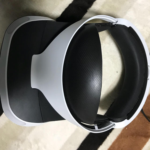 PlayStation VR(プレイステーションヴィーアール)のPlayStation VR カメラ付き 旧型 エンタメ/ホビーのゲームソフト/ゲーム機本体(家庭用ゲーム機本体)の商品写真