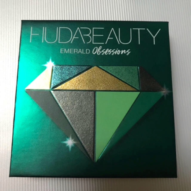 Sephora(セフォラ)のHUDA BEAUTY アイシャドウパレット コスメ/美容のベースメイク/化粧品(アイシャドウ)の商品写真