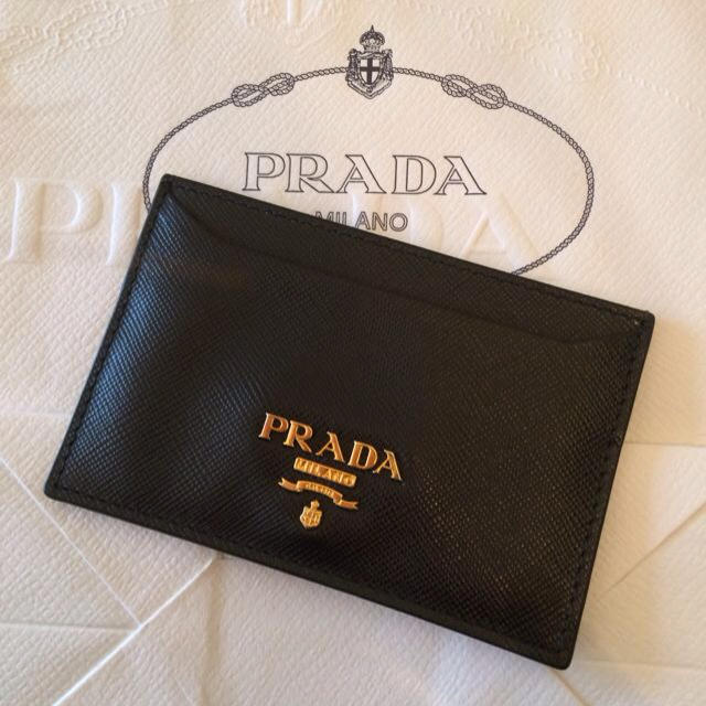 PRADA パスケース サフィアーノ - 名刺入れ/定期入れ