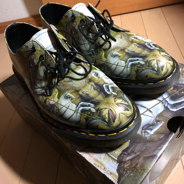 Dr martens ceorge & dragon backhand