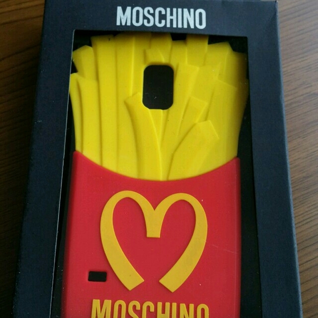 MOSCHINO(モスキーノ)のGALAXY S5 MOSCHINO スマホ/家電/カメラのスマホアクセサリー(モバイルケース/カバー)の商品写真