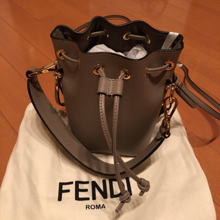 フェンディ(FENDI)のモントレゾール  フェンディ  (ハンドバッグ)