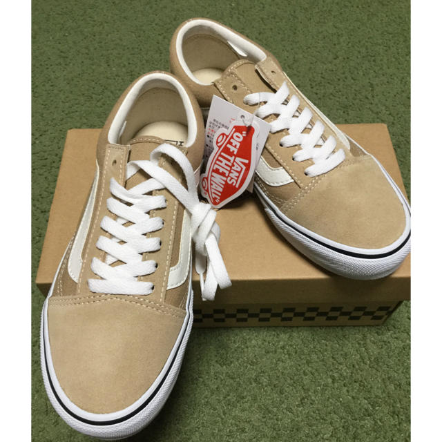 VANS(ヴァンズ)のVANS  オールドスクール ベージュ レディースの靴/シューズ(スニーカー)の商品写真