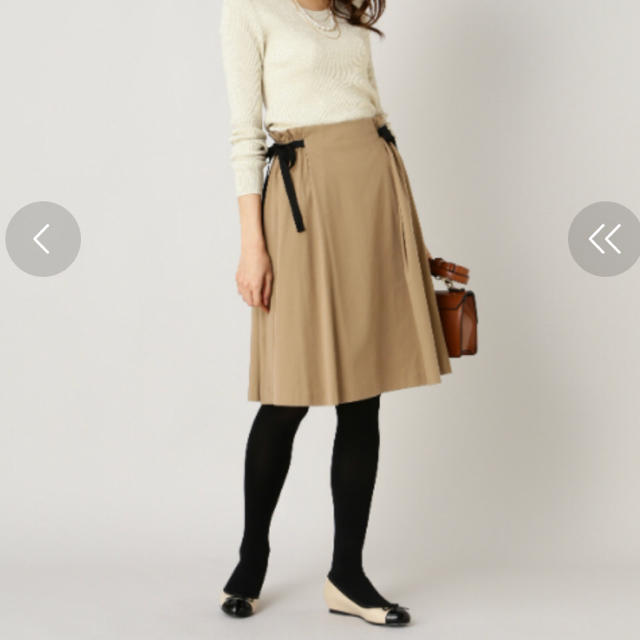 NATURAL BEAUTY BASIC(ナチュラルビューティーベーシック)のサイドリボンスカート レディースのスカート(ひざ丈スカート)の商品写真