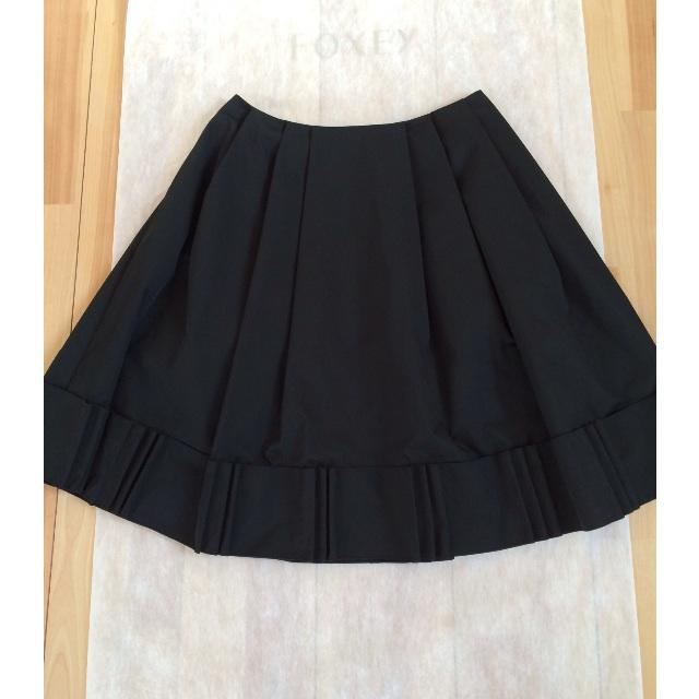 FOXEY(フォクシー)の❤︎美品❤︎ FOXEY NEW YORK リズミカルスカート 黒 レディースのスカート(ひざ丈スカート)の商品写真