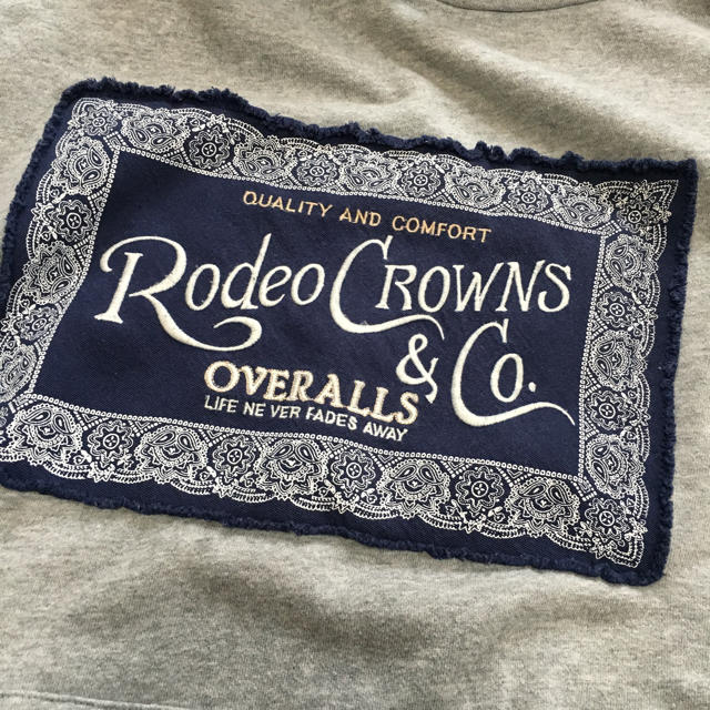 RODEO CROWNS WIDE BOWL(ロデオクラウンズワイドボウル)の限定パーカー レディースのトップス(パーカー)の商品写真