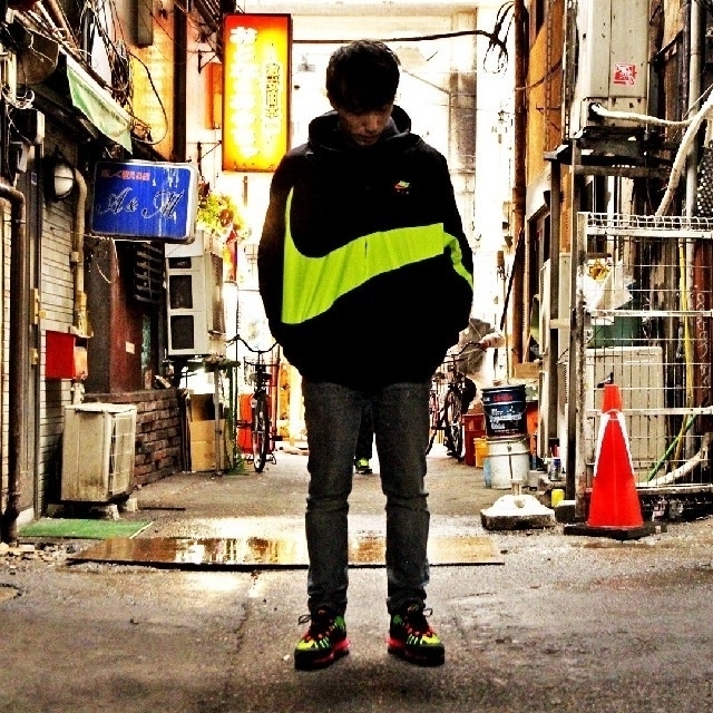 即発送可能XLサイズ　NIKE CITY NEON HBR WOOVEN JKT