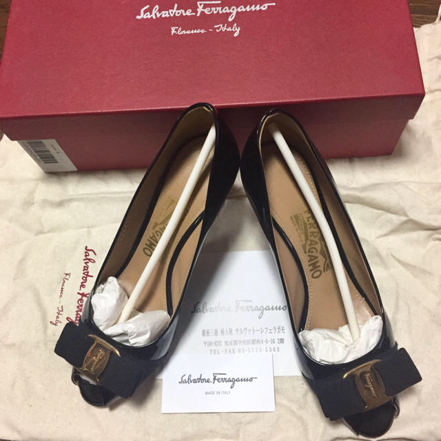 フェラガモ オープントゥ パンプス 23cm 美品-