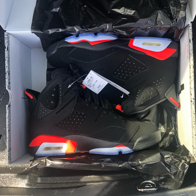 NIKE(ナイキ)の26.5 込 NIKE AIR JORDAN 6 RETRO インフラ レッド メンズの靴/シューズ(スニーカー)の商品写真