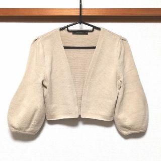 フォクシー(FOXEY)のFoxey　カーディガン　ベージュ　美品(カーディガン)