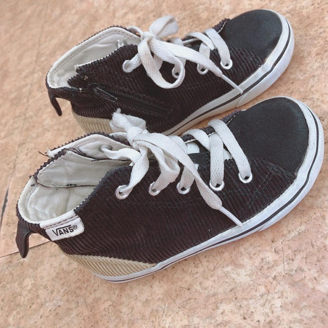 VANS(ヴァンズ)のVANS 子供 ハイカットスニーカー キッズ/ベビー/マタニティのキッズ靴/シューズ(15cm~)(スニーカー)の商品写真