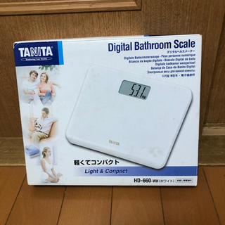 タニタ(TANITA)の新品 TANITA  小型 体重計 デジタルヘルスメーター (ホワイト)(体重計)