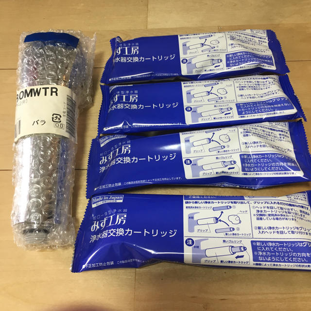 タカギ浄水器みず工房交換カートリッジと浄水器本体の通販 by HYAs shop｜ラクマ