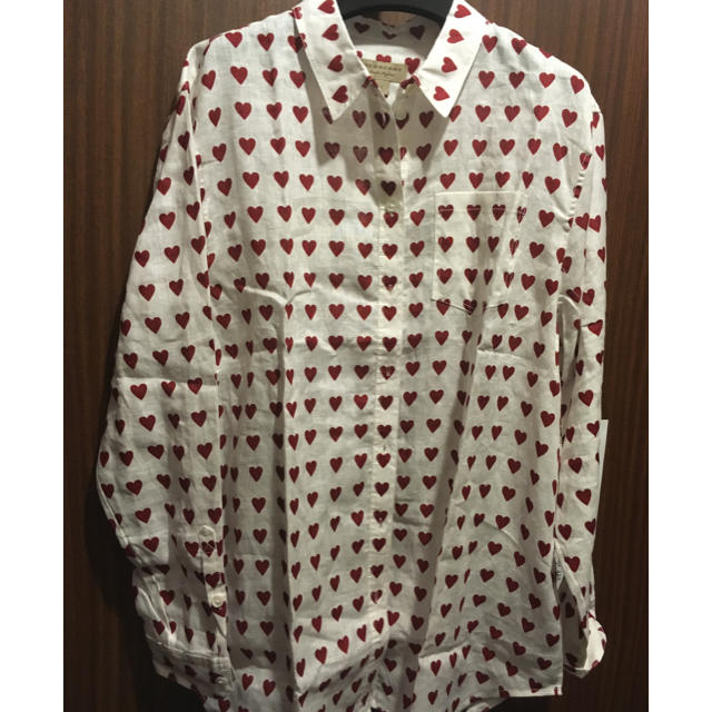 BURBERRY(バーバリー)の【超レア限定1新品】バーバリー  ハート柄 シャツ メンズのトップス(シャツ)の商品写真